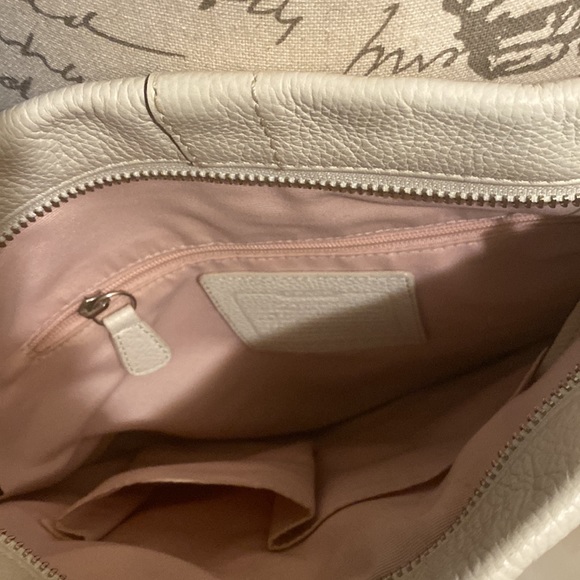 Coach Bag - Picture 3 of 4